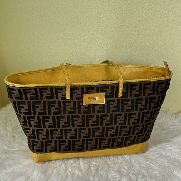 💯Authentic Fendi Roll tote Zucca Canvas Handbag🍀 - Picture 16 of 17